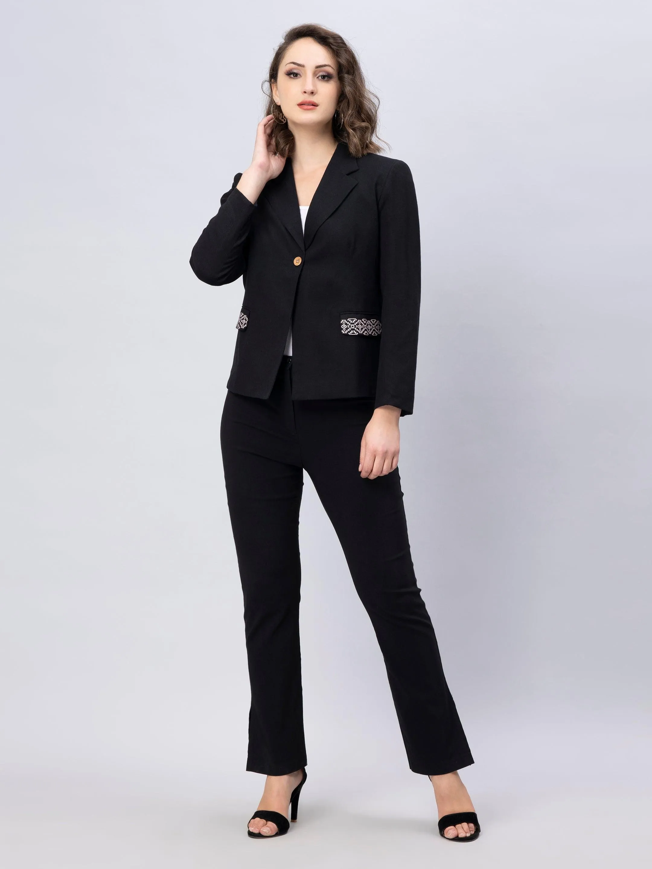 Black Cotton Single Breasted Blazer: Casual Elegance Refined