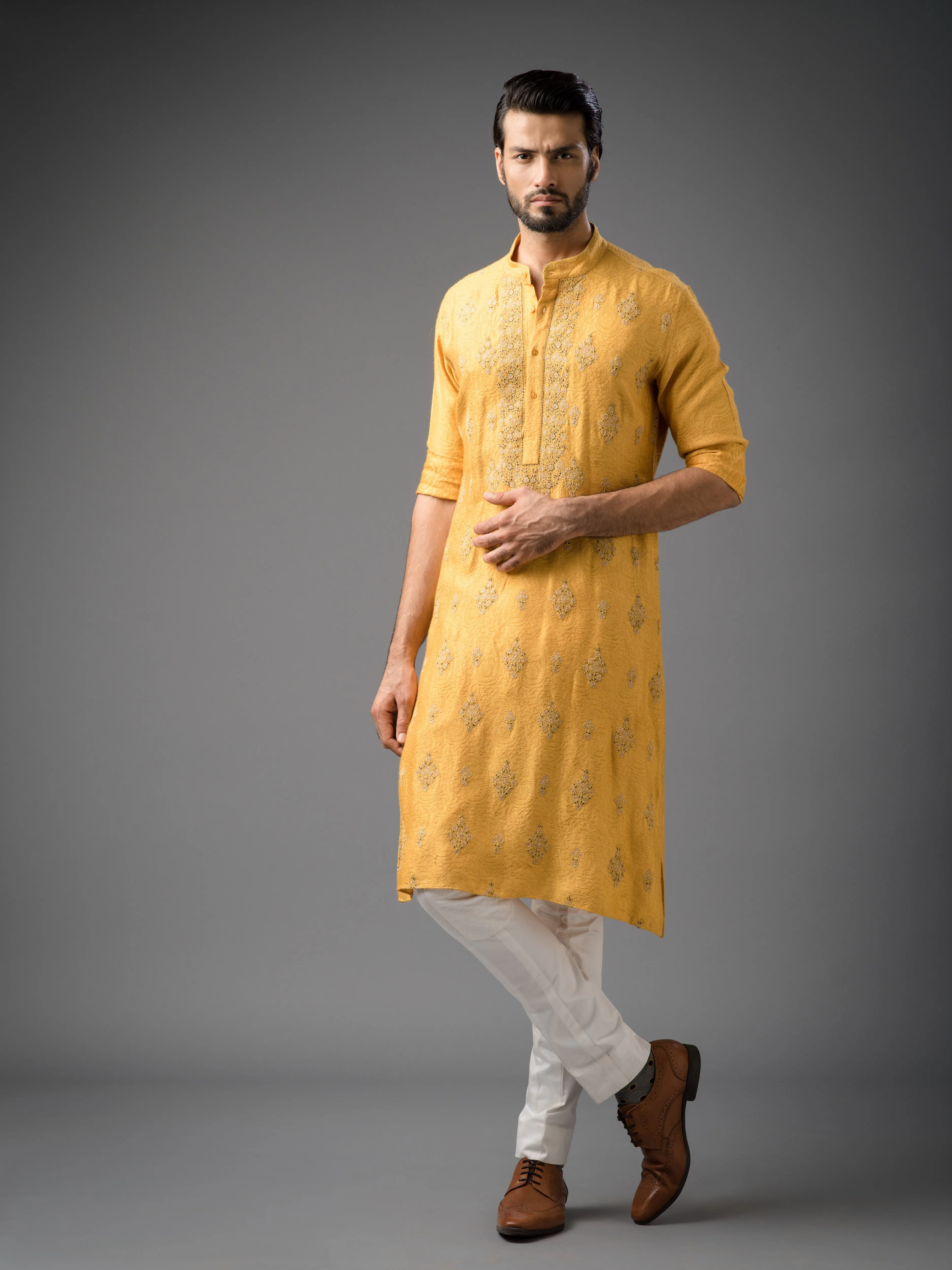 ICARUS SUN EMBROIDERED KURTA
