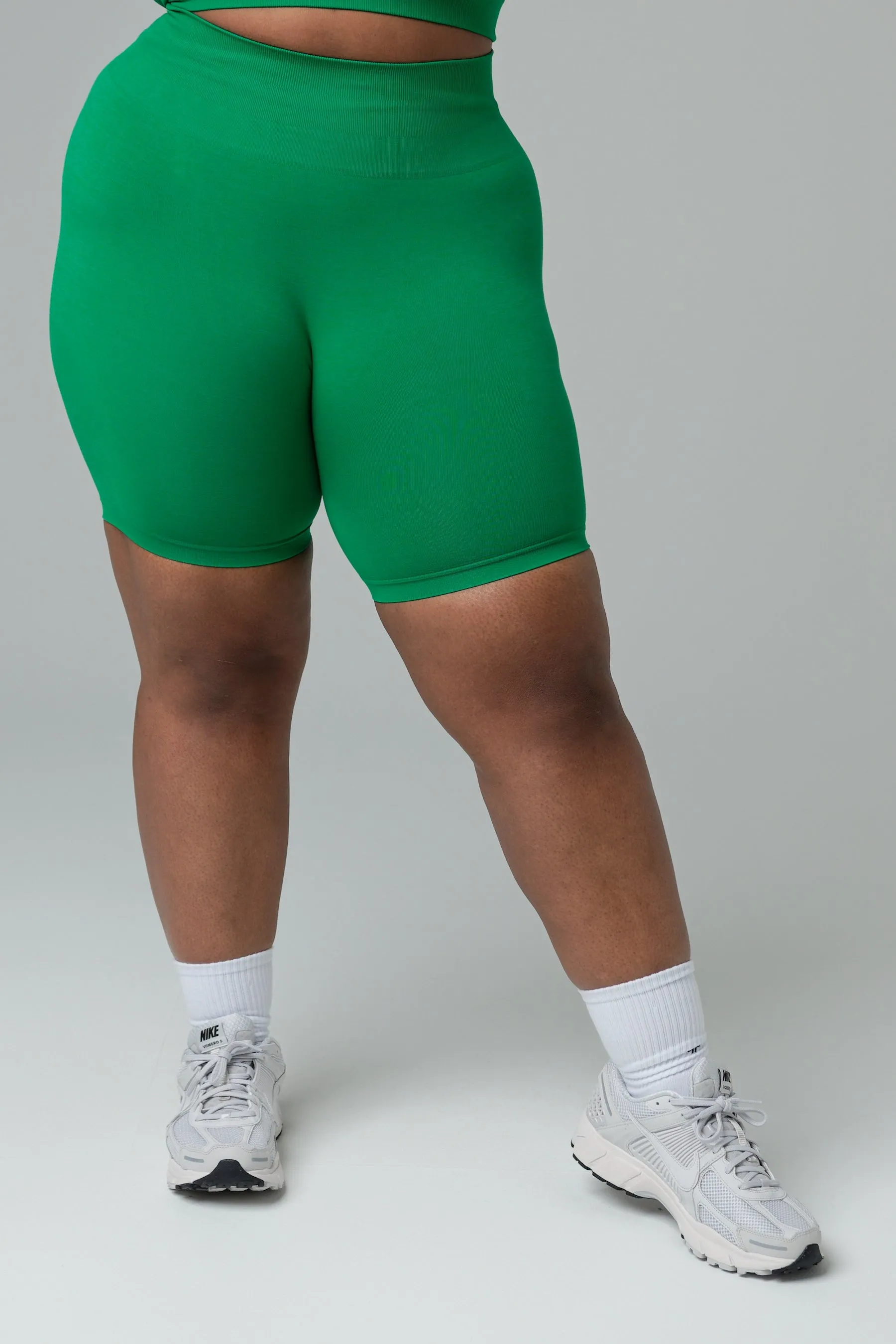 JADE SHORTS - LUCKY