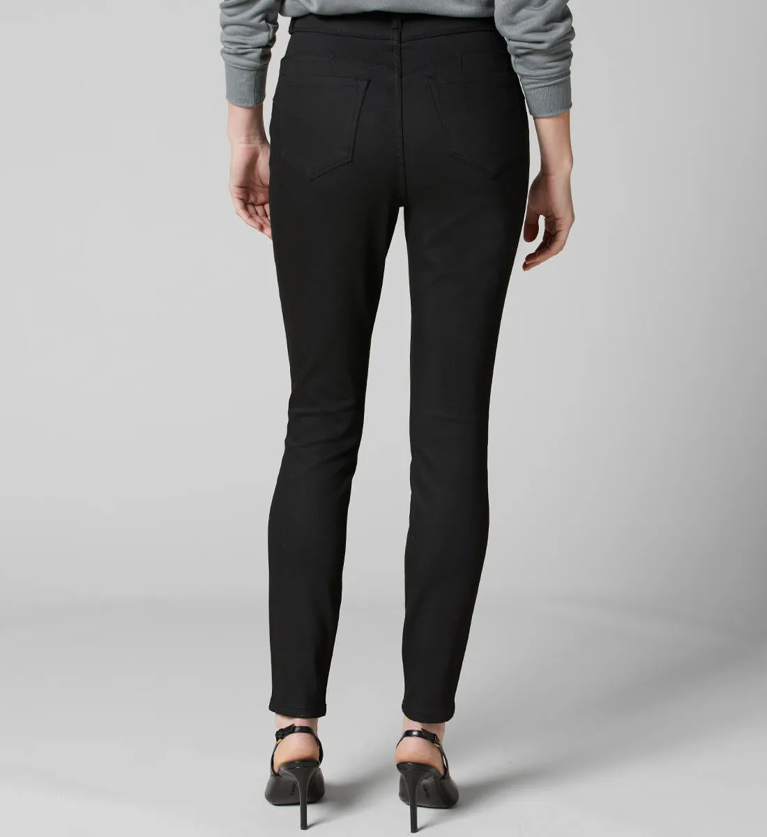 VIOLA ANKLE SKINNY
